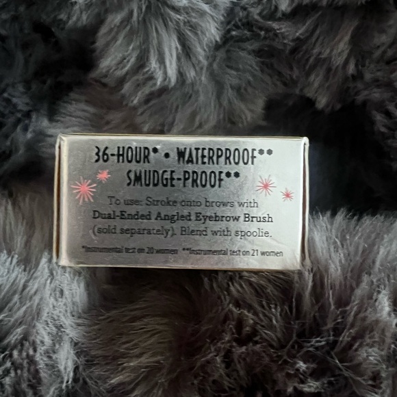 Benefit Powmade #4 New💕 - Picture 6 of 9